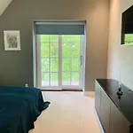 Aday - 3 Bedroom - Modern Living - Center