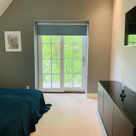 Aday - 3 Bedroom - Modern Living - Center